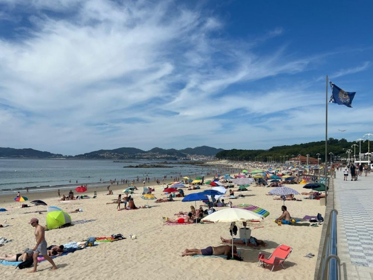 Vigo prohíbe el baño en sus playas por la parada temporal de la depuradora a causa del apagón