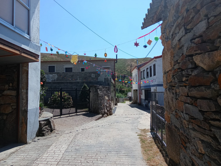 Vecinos del rural ourensano protestan para que la fibra óptica también llegue a sus aldeas