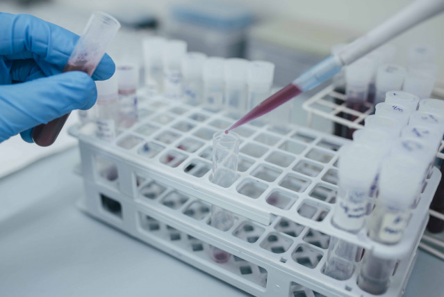 Archivo - Imagen de un laboratorio.