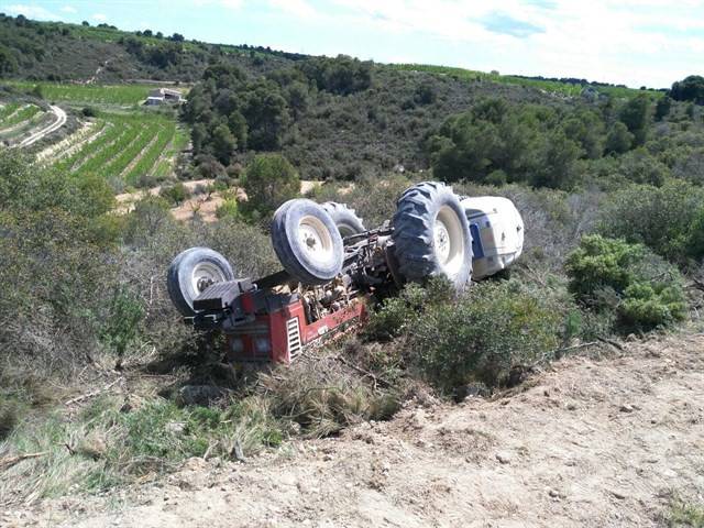 ​Morre o home de 57 anos que sufriu un accidente de tractor en Arzúa