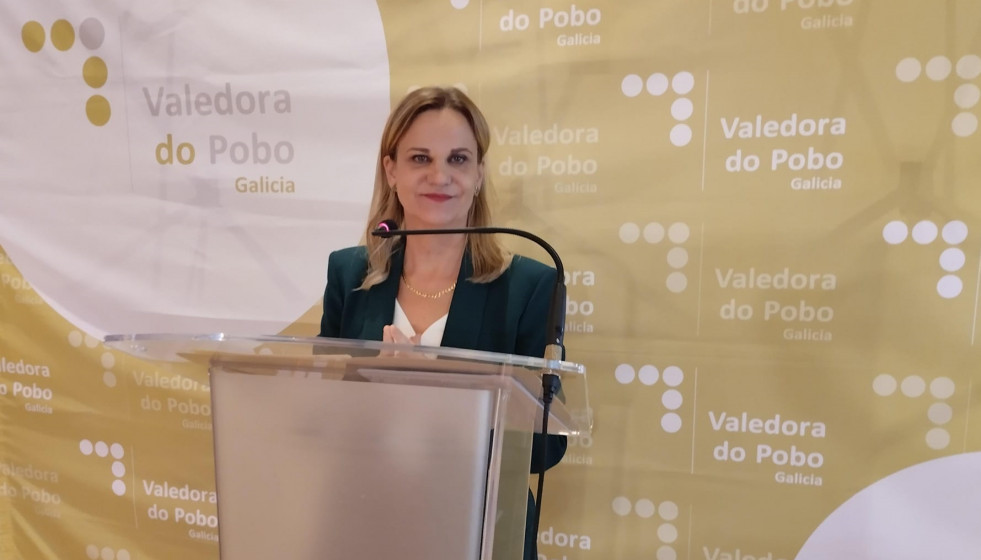 Archivo - La valedora do Pobo, María Dolores Fernández Galiño, presenta el informe de la institución de 2022