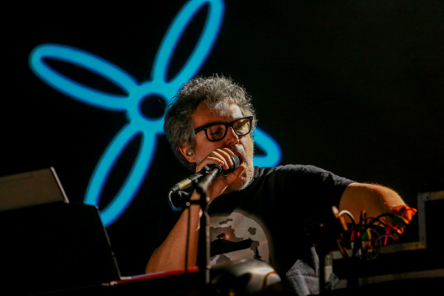 Archivo - El cantante Iván Ferreiro durante su actuación en las Noches del Botánico de Madrid, a 29 de junio de 2021, en Madrid, (España). Iván Ferreiro, considerado uno de los artistas más relevantes en la música indie en España, actúa en las Noches del