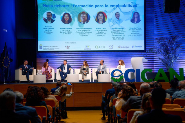 El Gobierno gallego destaca en Canarias el 