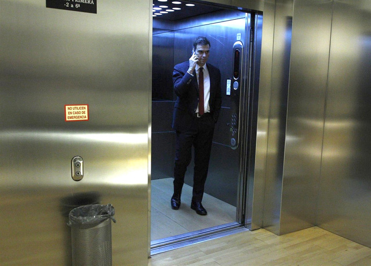 ​El PSOE no atiende a las llamadas de la derecha ni la izquierda