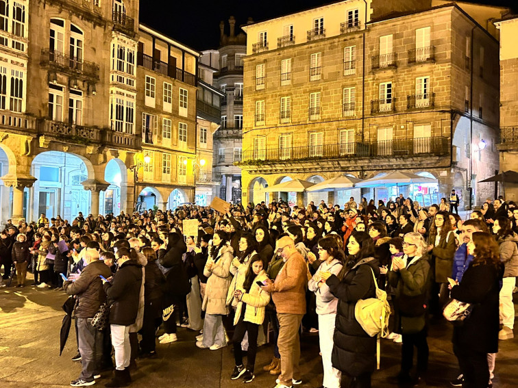 25N: Miles de gallegas salen a la calle contra los que niegan la violencia machista