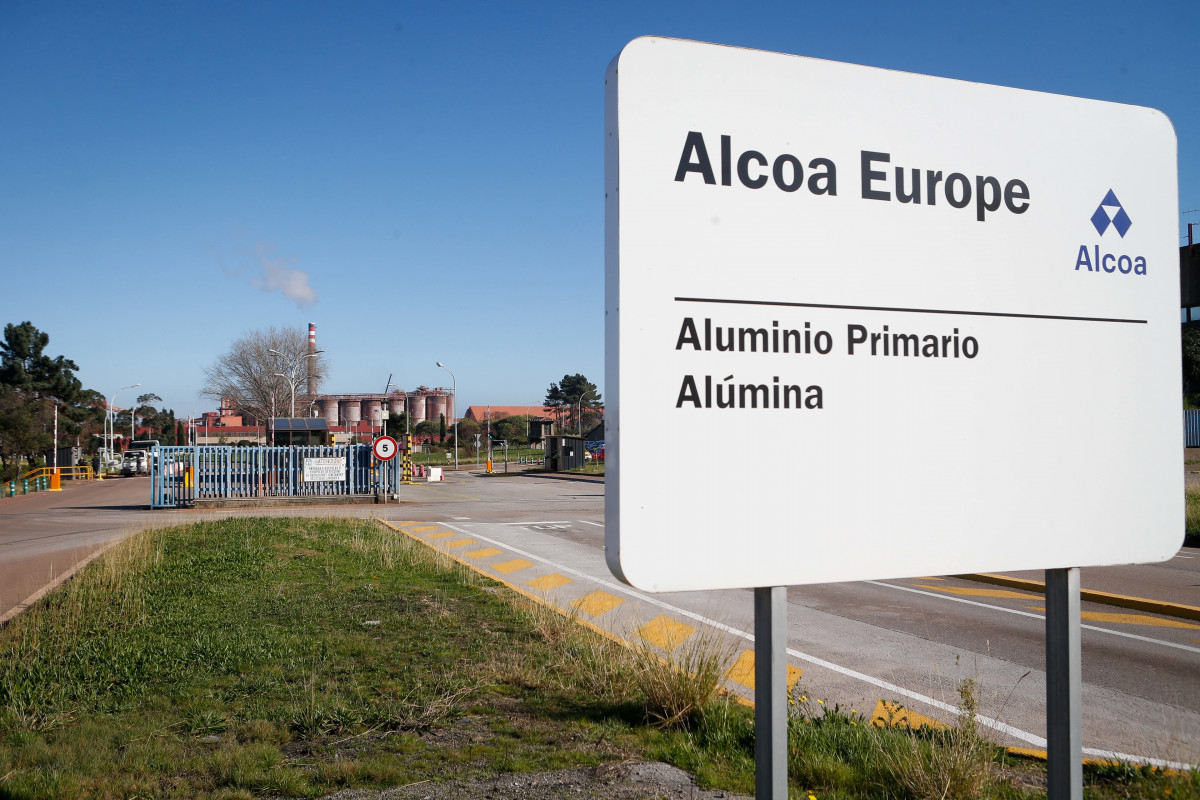 Archivo - La fábrica de Alcoa, a 24 de enero de 2024, en San Cibrao, Lugo, Galicia (España). Alcoa solicitó el pasado 22 de enero a los trabajadores de la fábrica de San Cibrao y al comité de emp