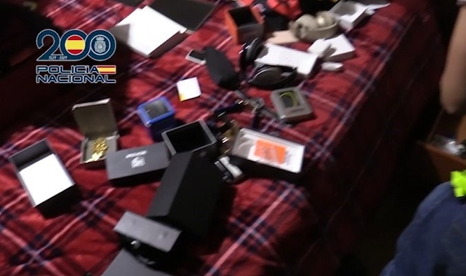 Banda peruana de estafadores bancarios operaba en Vigo