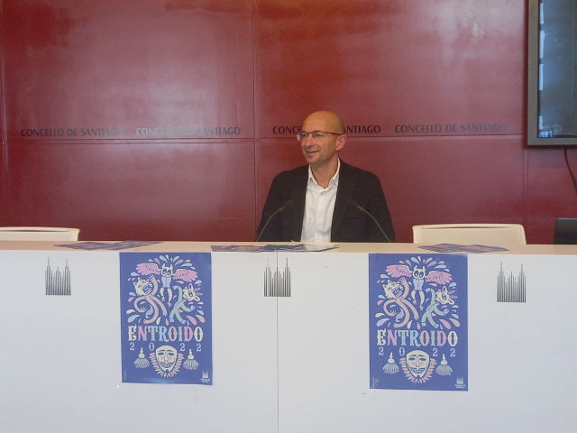 Archivo - El concejal de Fiestas y Movilidad, Gonzalo Muíños, en una rueda de prensa