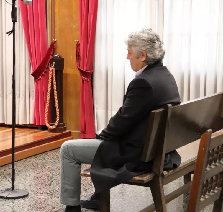 Outeiriño, editor de 'La Región' deberá pagarle 3.180 euros al alcalde de Ourense por pegarle un puñetazo