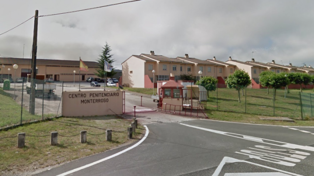 Detienen a una septuagenaria que intentó colar droga en la cárcel de Monterroso durante una visita