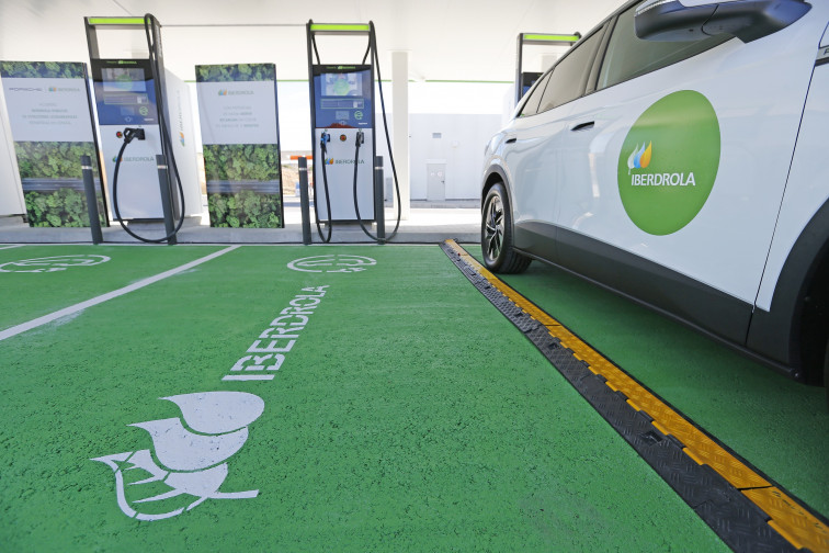 Iberdrola tiene 300 puntos de recarga operativos en Galicia y supera los 8.000 en toda España