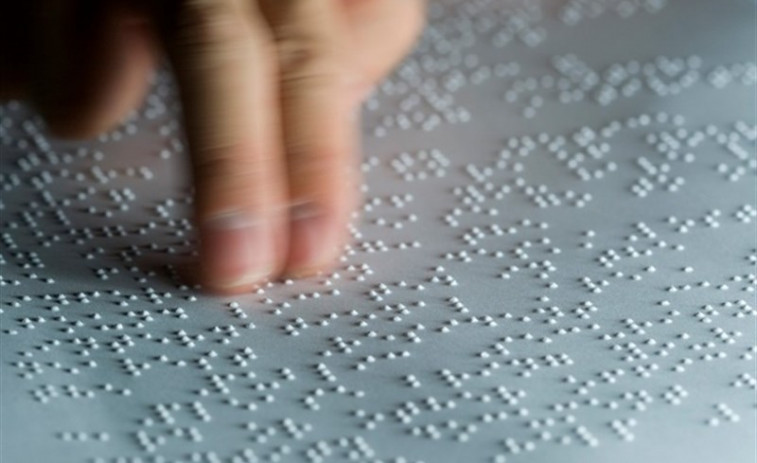 ​Recibíronse 37 solicitudes de voto en Braille para as autonómicas