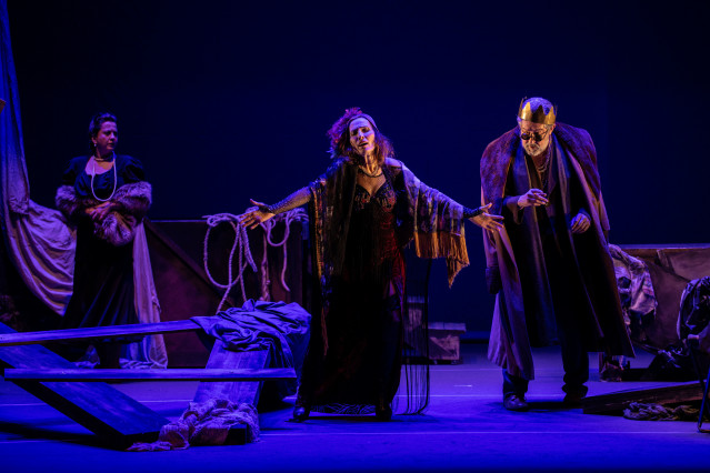 Espectáculo 'Guerra' de Teatro do Noroeste