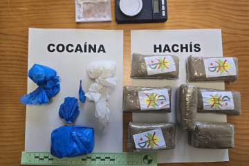 Detenido un vecino de Ribadeo (Lugo) buscado por la justicia al que se intervino 200 gramos de cocaína y 700 de hachís