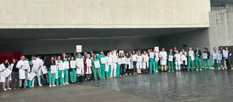 Personal de Urgencias denuncia hasta 10 horas para subir a planta en el HULA, el hospital del SERGAS en Lugo