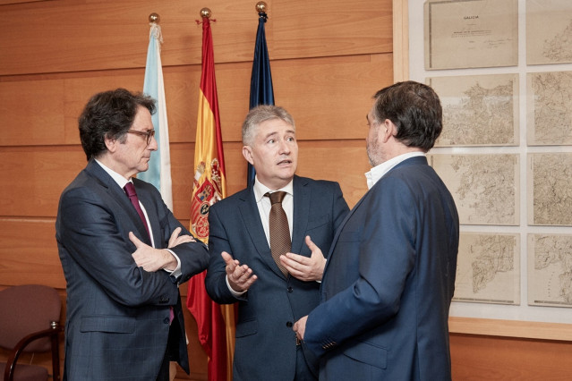 Firma de un convenio de colaboración entre la UDC, Inditex y la Asociación Gallega de Empresa Familiar