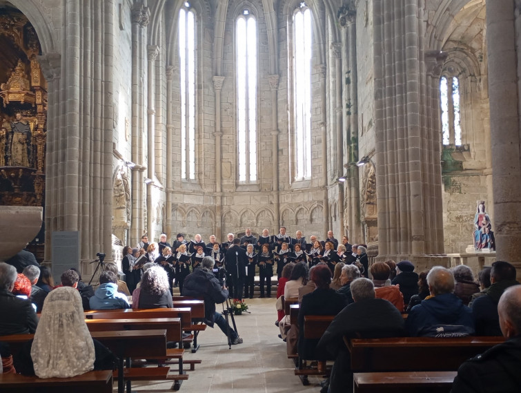 Ofrenda floral y lectura de poemas como recuerdo de la AELG por los 188 años del nacimiento de Rosalía de Castro