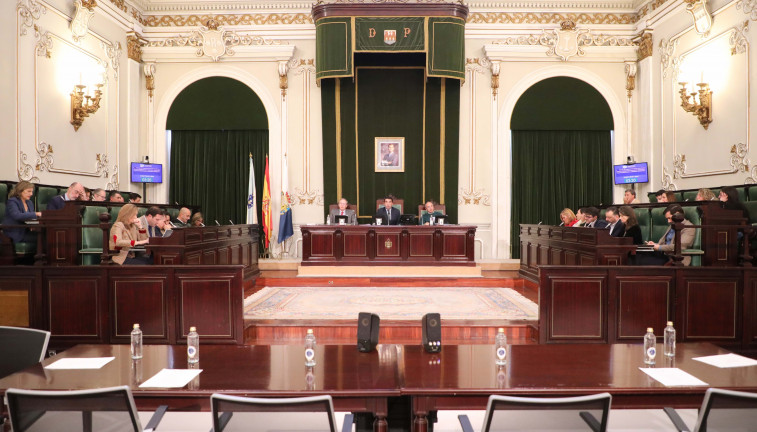 Celebración del pleno ordinario de la Diputación de Pontevedra de este viernes