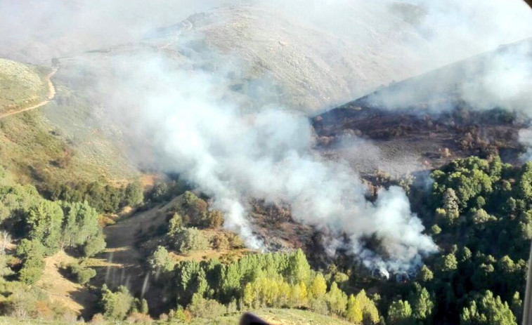 ​Tres incendios activos en Galicia