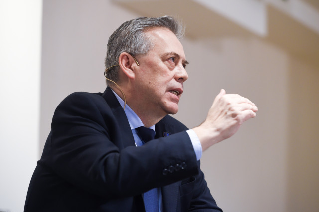 El consejero de Sanidad de la Xunta de Galicia, Antonio Gómez Caamaño, durante un Desayuno Socio-Sanitario de Europa Press, en el Hotel Eurostars Madrid Tower, a 27 de febrero de 2025, en Madrid (España).