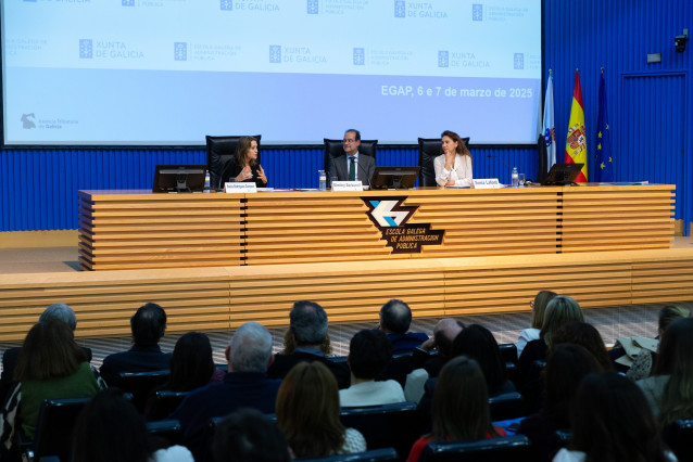 La Axencia Tributaria de Galicia pide un foro permanente para el intercambio de conocimiento sobre los tributos