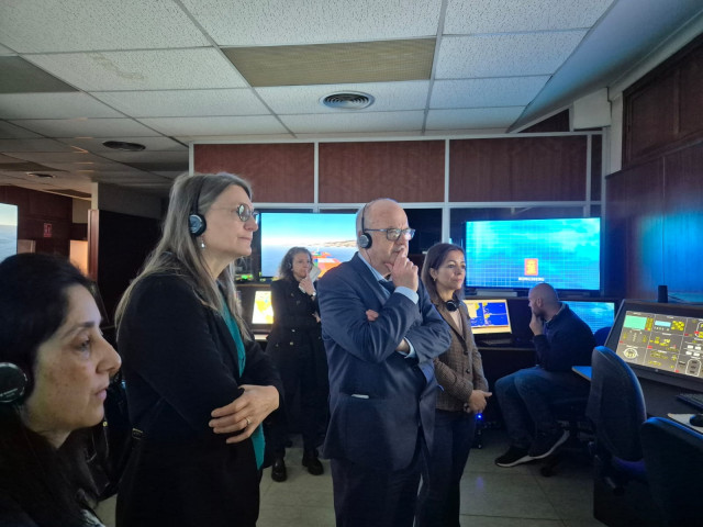 Visita de una delegación bretona de Mar y Litoral al Insittuto Marítimo Pesquero de Vigo y al Instituto Tecnolóxico para o Control do Medio Mariño de Vilaxoán.