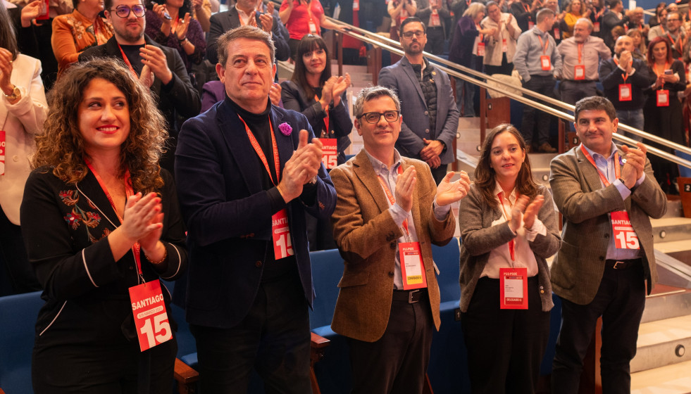 El secretario general del PSdeG, José Ramón Gómez Besteiro, el ministro de la Presidencia, Félix Bolaños, la alcaldesa de A Coruña, Inés Rey, y el delegado del Gobierno en Galicia, Pedro Blanco