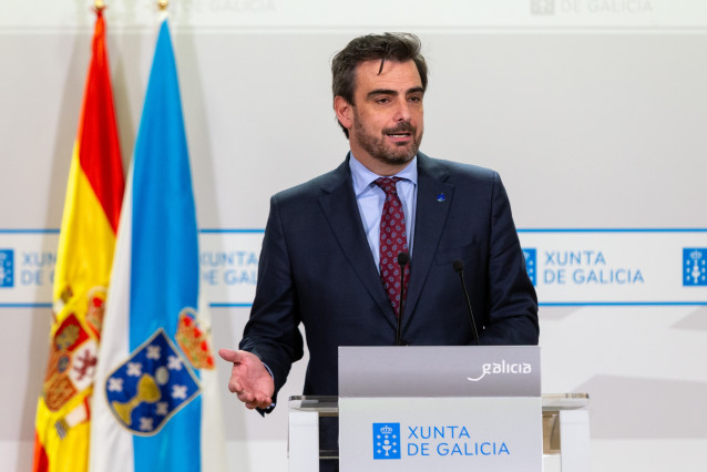 El conselleiro de Presidencia, Xustiza y Deporte, Diego Calvo, en la rueda de prensa del Consello de la Xunta
