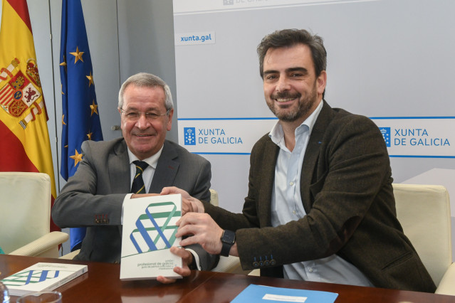 El conselleiro de Presidencia, Xustiza e Deportes, Diego Calvo, recibe al presidente de la Unión de Profesionales de Galicia, José María Suárez Quintanilla