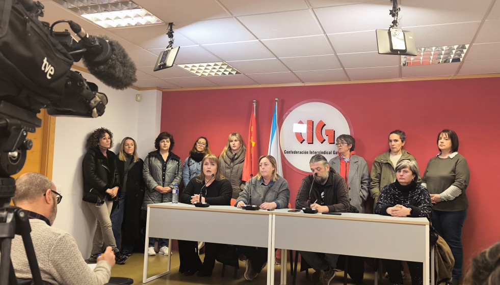 Rueda de prensa de CIG-Servizos para informar de la convocatoria de una huelga en residencias y centros de día privados.