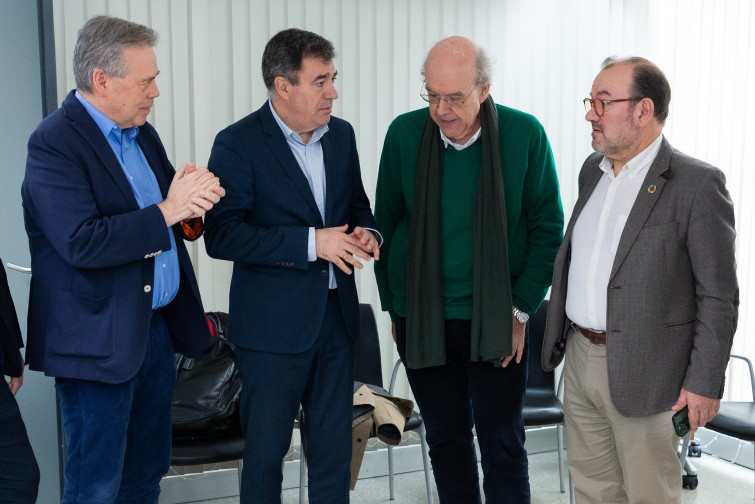 La Universidad de Santiago permite que más prácticas de medicina en las universidades de Vigo y  A Coruña