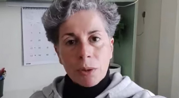 Una paciente de Oncología denuncia que tiene 9 revisiones pendientes en el hospital de Santiago