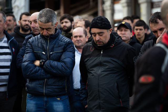 Archivo - Trabajadores durante una movilización del sector metalúrgico, a 14 de marzo de 2024, en Vigo, Pontevedra, Galicia, (España). Trabajadores del sector metalúrgico se han concentrado a las puertas de los distintos astilleros de la ciudad de Vigo en