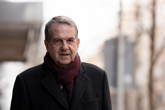 El alcalde de Vigo, Abel Caballero, a su llegada a la reunión de la Comisión Ejecutiva Federal del PSOE, en la sede del PSOE, a 10 de marzo de 2025, en Madrid (España).