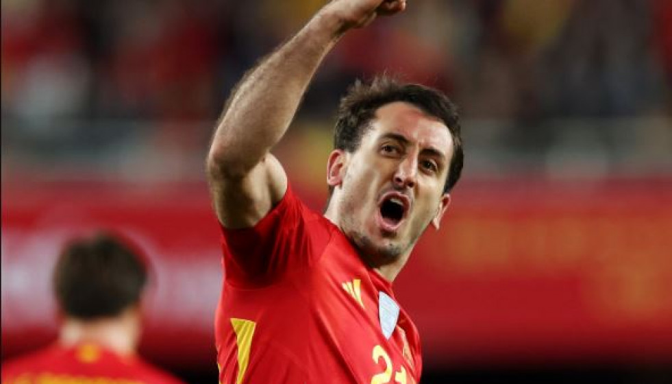 Oryazabal celebra uno de sus goles de penalti en Mestalla