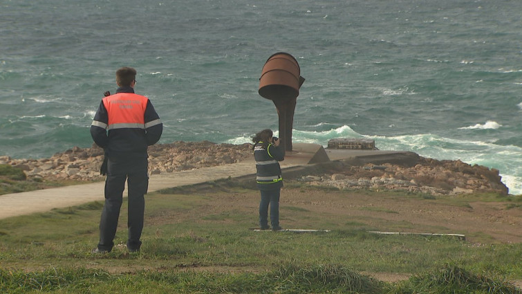 Inés Rey llama a la responsabilidad tras la desaparición de un hombre que cayó al mar mientras hacía una foto