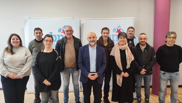 El diputado del BNG, Néstor Rego, junto a otros cargos del BNG presenta inicaitivas para exigir transparencia y rigor en los datos para declarar zonas vulnerables por nitratos