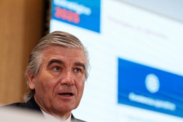 Archivo - El presidente de Naturgy, Francisco Reynés, ofrece una rueda de prensa para presentar los resultados del 2024, en la sede de Naturgy, a 20 de febrero de 2025, en Madrid (España). Naturgy obtuvo un beneficio neto de 1.901 millones de euros en 202
