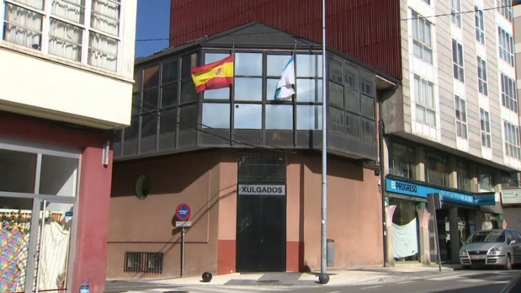 En libertad en Vilalba el hombre que dañó decenas de coches y boicotéo un autobús escolar cortándole los frenos
