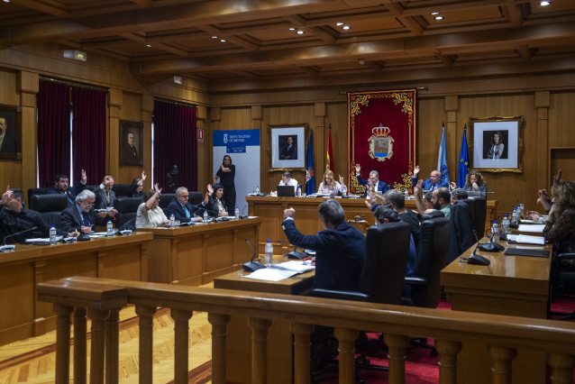 Pleno de la Diputación de Ourense