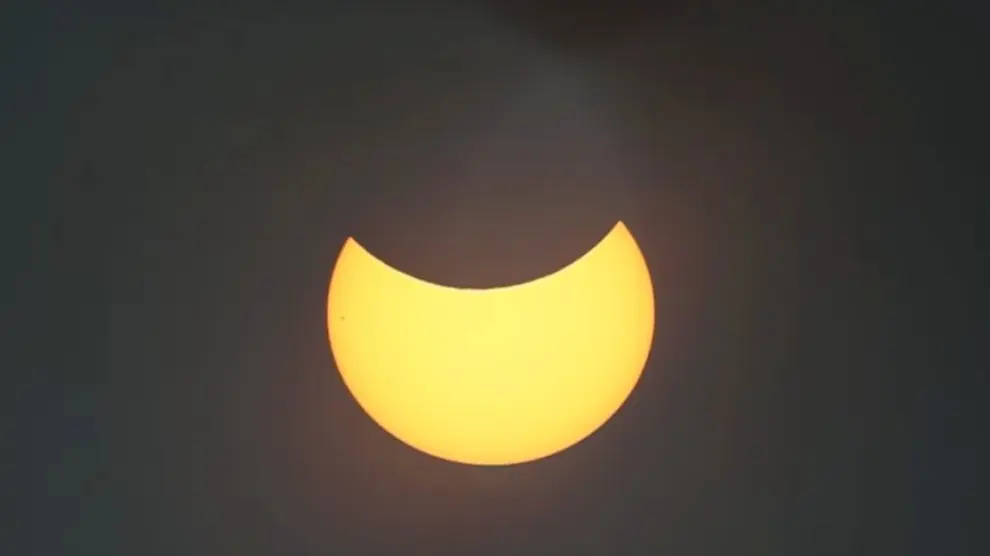 Momento mu00e1ximo eclipse visto desde A Coruu00f1a Museos Cientu00edficos Coruu00f1eses
