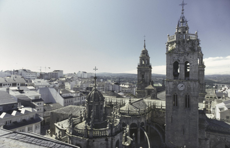 La Policía Nacional frustra un intento de robo en la Catedral de Lugo y arresta a dos cacos