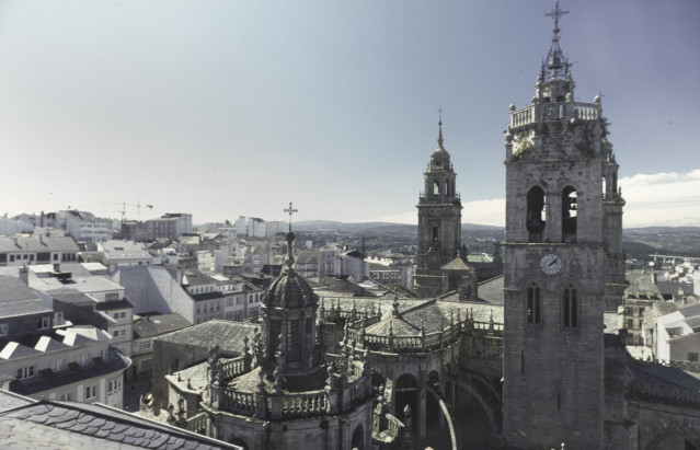Archivo - Torres de la Catedral de Lugo