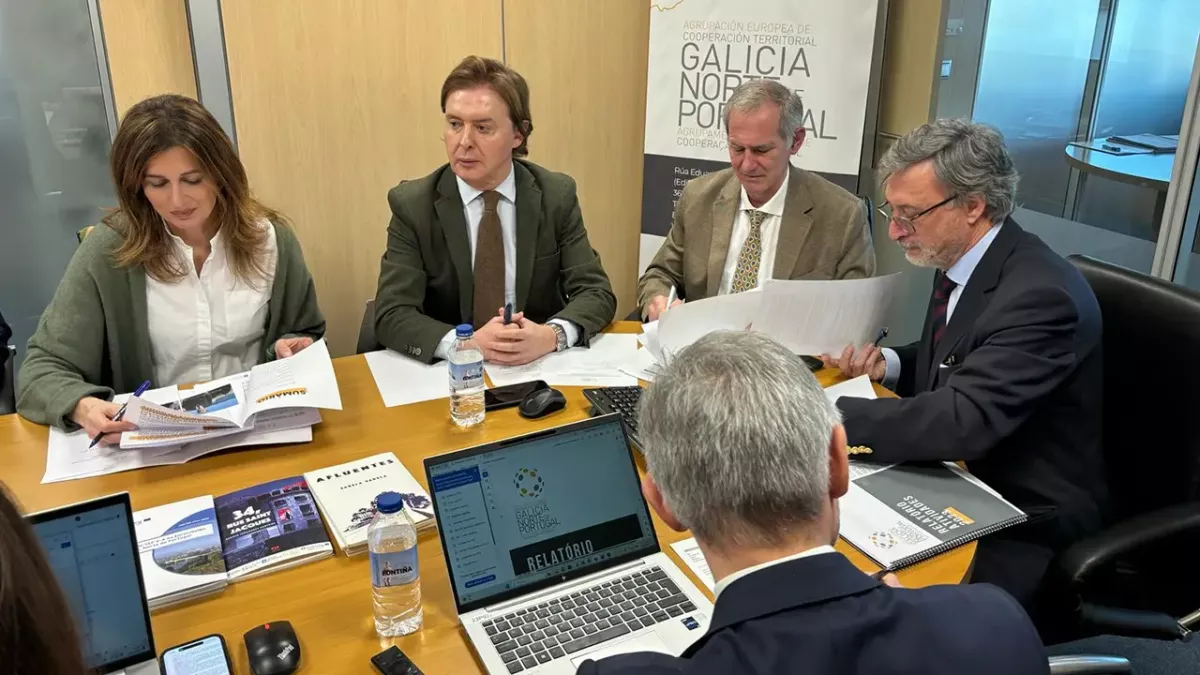 Jesu00fas Gamallo director xeral de Relaciu00f3ns Exteriores en una reuniu00f3n del patronado de la Agrupaciu00f3n Europea de Cooperaciu00f3n Territorial   Galicia Norte de Portugal (GNP AECT) en 2024