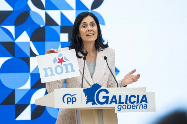 Prado, en la rueda de prensa en Santiago.