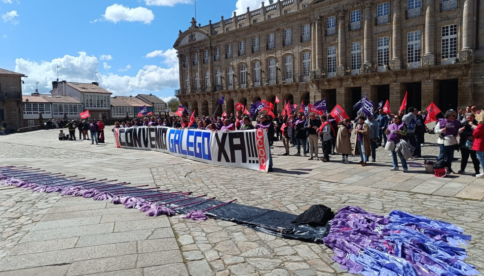 El sector de la limpieza de Galicia ha realizado una etapa del Camino de Santiago en busca del 