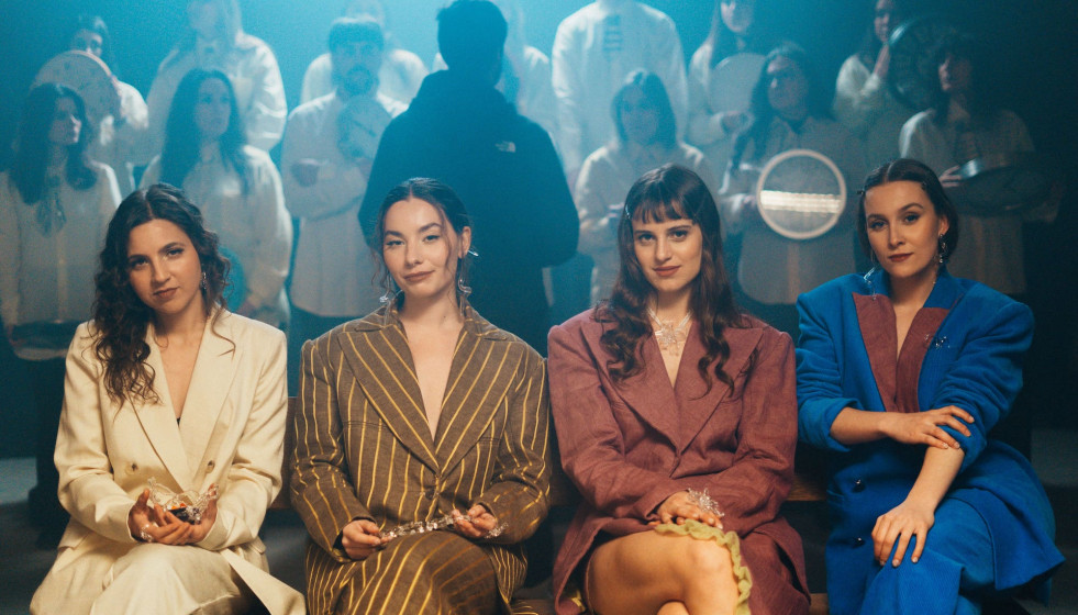 Fillas de Cassandra e Caamaño&Ameixeiras   arderse  en una foto de Cris Padín