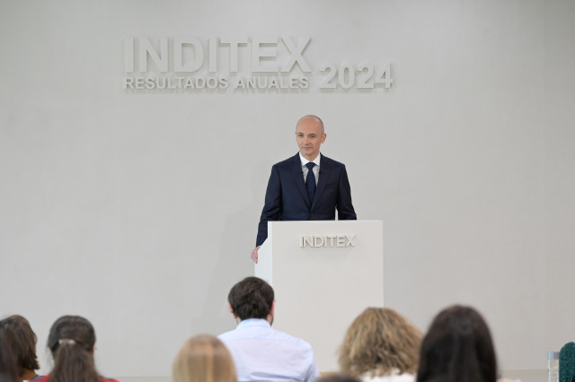 El consejero delegado de Inditex, Óscar García Maceiras, interviene durante la presentación de resultados de Inditex del 2024, a 12 de marzo de 2025, en Santiago de Compostela, A Coruña, Galicia (España). Inditex registró un beneficio neto récord de 5.866