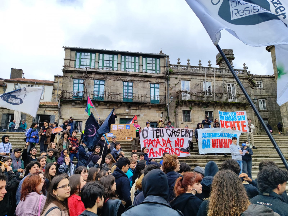 Manifestaciu00f3n vivienda Santiago Rodrigo Briu00f3n