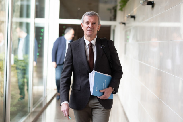Archivo - El titular de la Xunta, Alfonso Rueda, preside la reunión semanal del Consello de la Xunta.